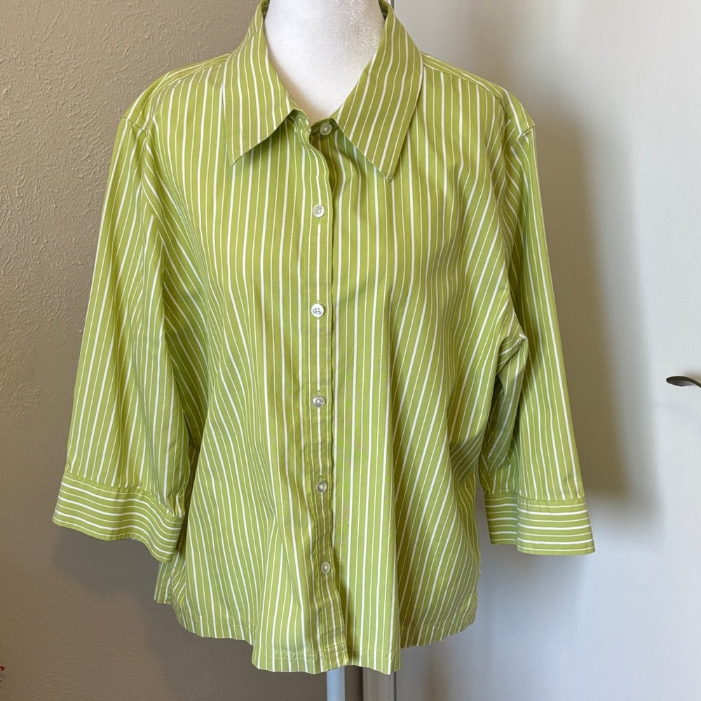 Green Striped Button-Up Shirt XL - Picture 2 of 9